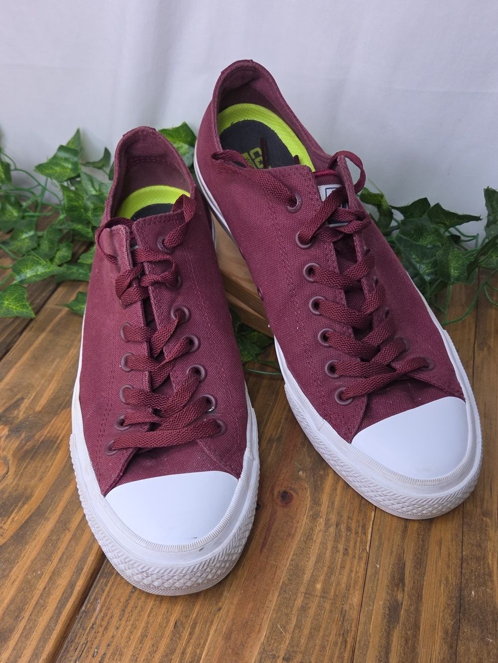 Converse. All Star. Chuck Taylor II.  Excellent Condition. Men's Size 9.5.